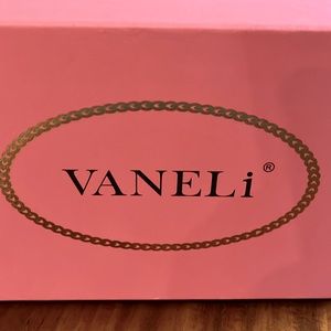 VanEli black stretch knit sling back in a 9N—Brand new!